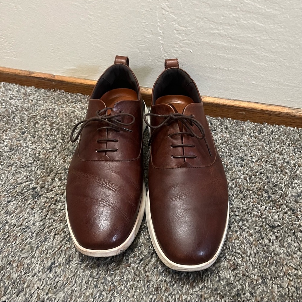 Men’s Wolf & Shepherd dress shoe